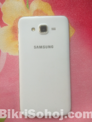 Samsung Galaxy J7